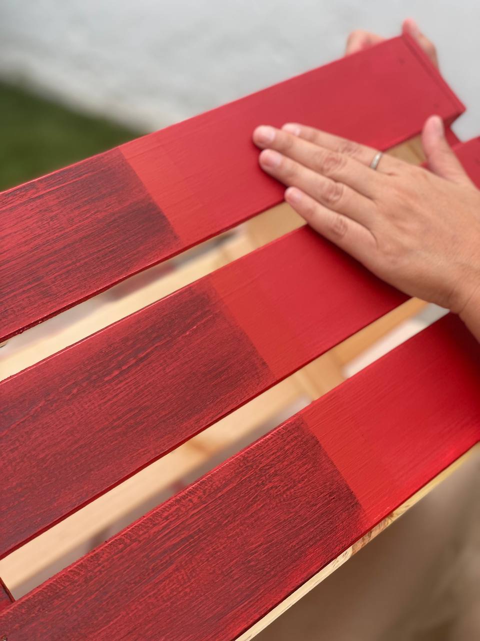 Qué barniz usar para proteger una escalera de madera? - Pinturas Ydeco