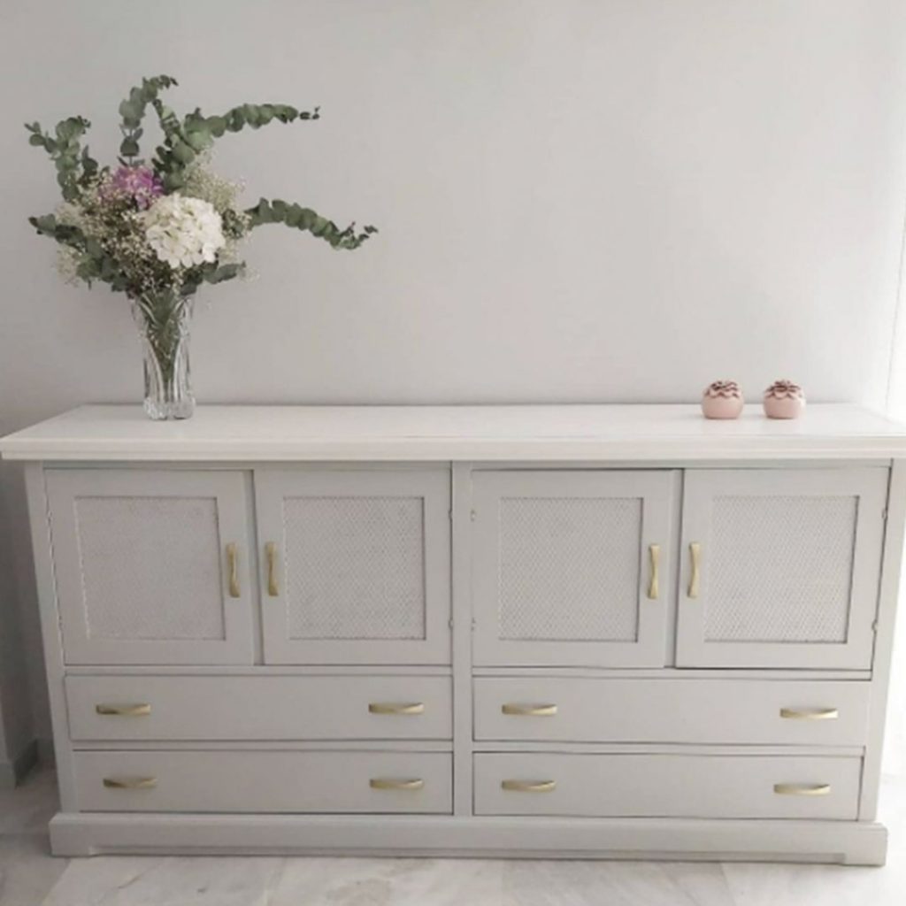 Mueble aclarado con Gris Perla